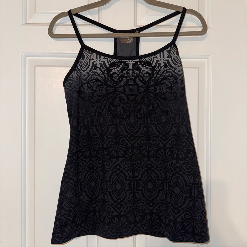 Athleta black gray tribal print shelf bra athletic tank top M